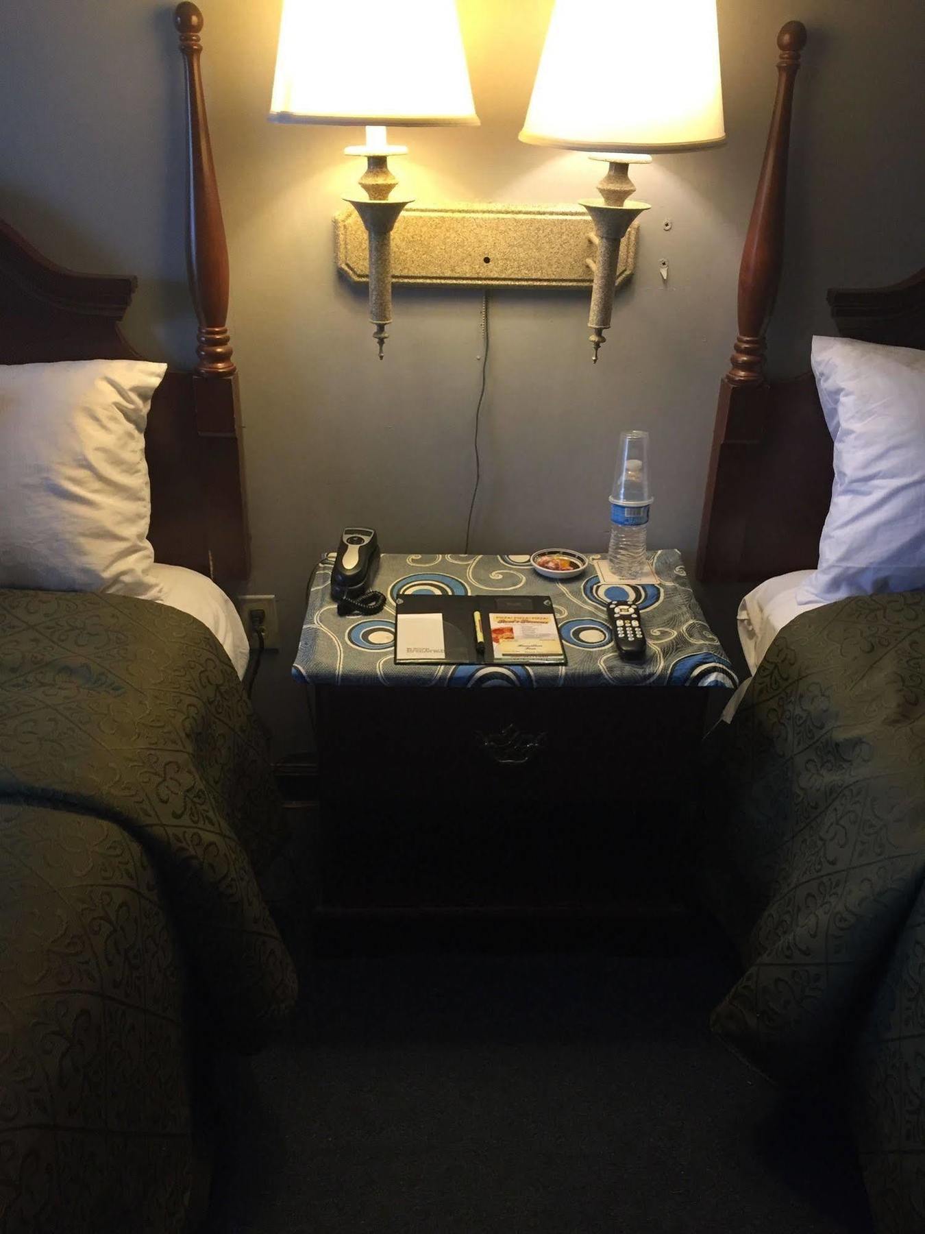 Hamilton Inn Sturbridge Exterior foto